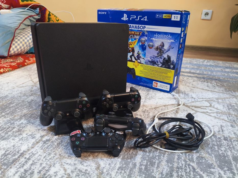 Sony playstation 4 slim 1tb 4 джойстик