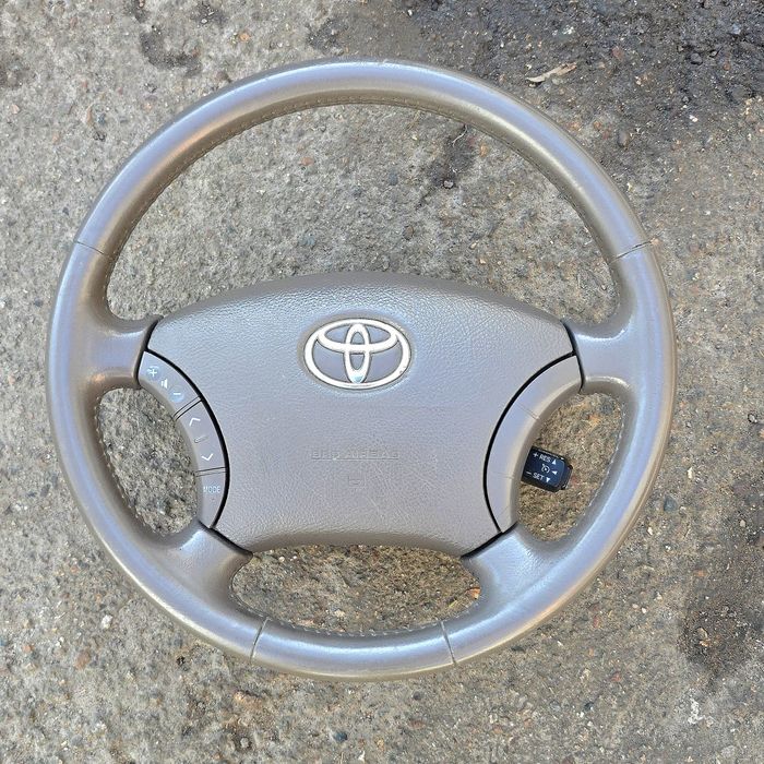 Руль Тойота  оригинал.