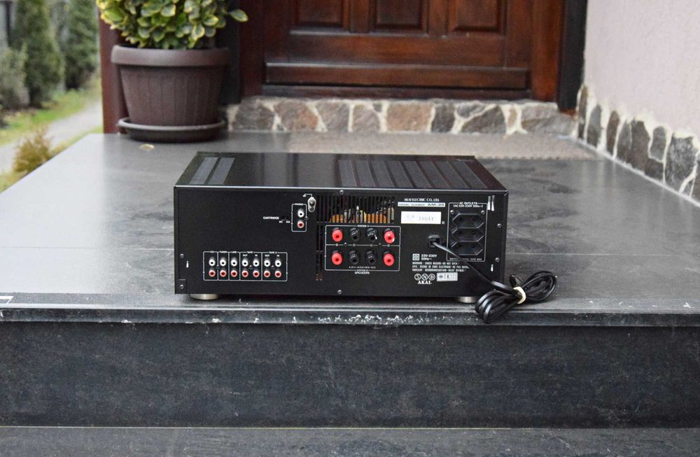 Amplificator Akai AM-39