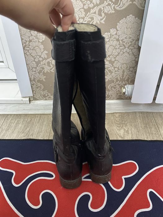 Продам зимние сапоги