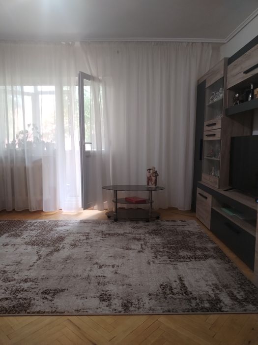 1 camera decomandat Tătărași -Oancea