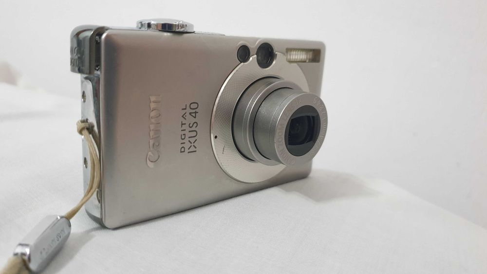 CANON digital IXUS 40