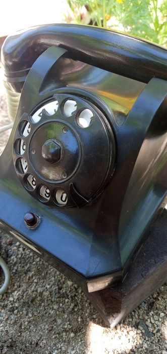 Ретро стенен часовник, телефон,ютия