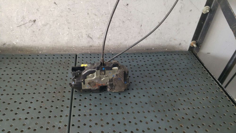 Broasca dreapta spate renault megane 3