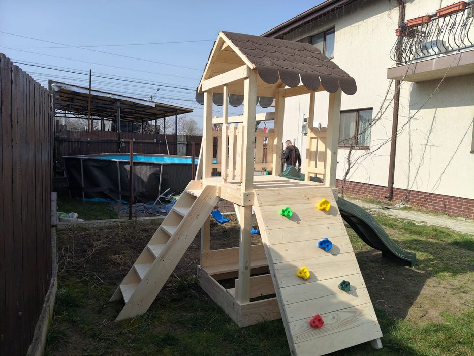 Vand mobilier de gradina