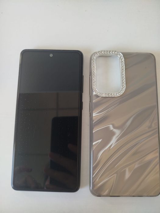 Обмен Самсунг А52 256 гб