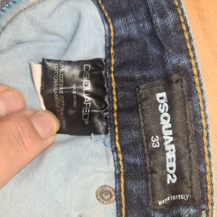 Тотална промоция само за Коледа-дънки-DSQUARED 2-от 350лв на 280лв.