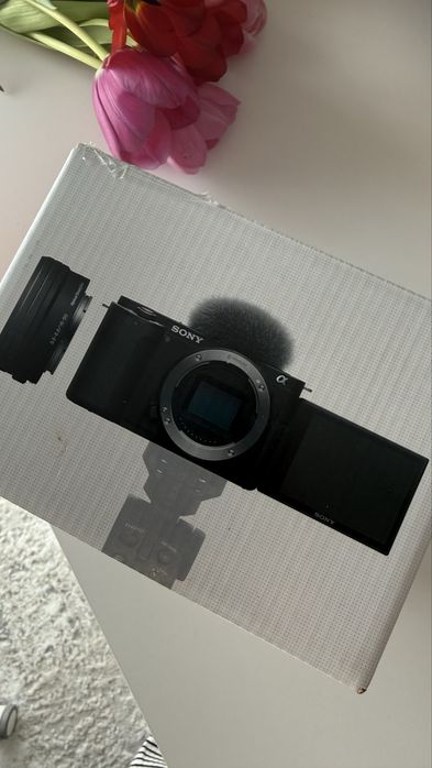 Aparat foto compact pentru vlogging Sony - ZV-E10, E PZ 16-50mm f/3.5-5.6
