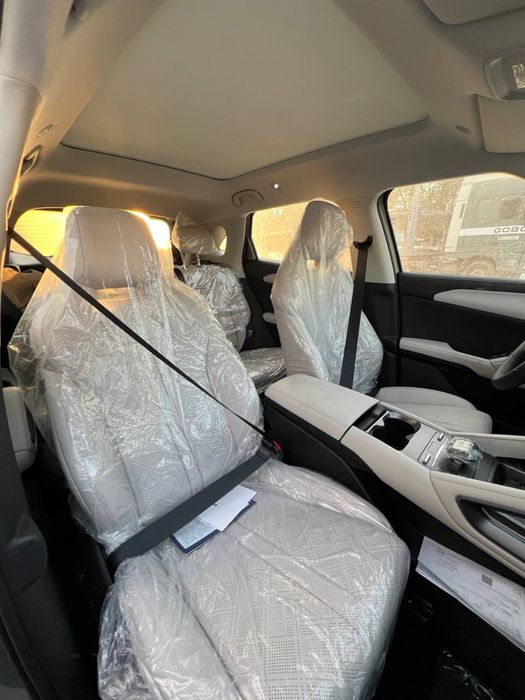 BYD yuan Up avtomabili sotuvda