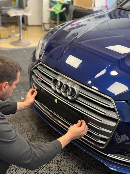 Suport placute înmatriculare, două seturi, 4 placi autoadezive cu scai