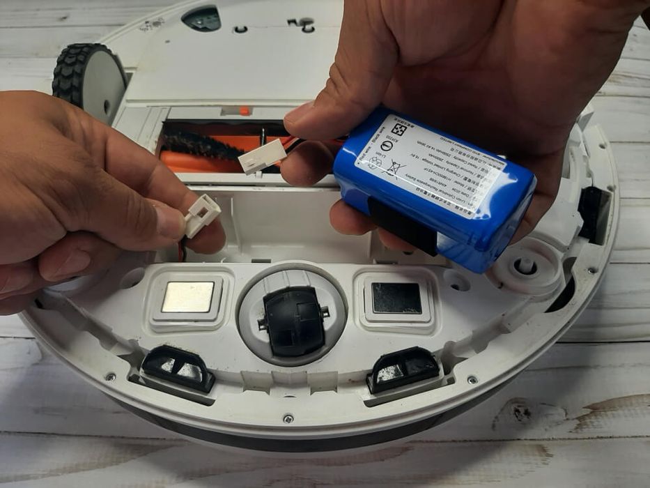 Ремонт робот-пылесосов/робота пылесоса/пылесосов