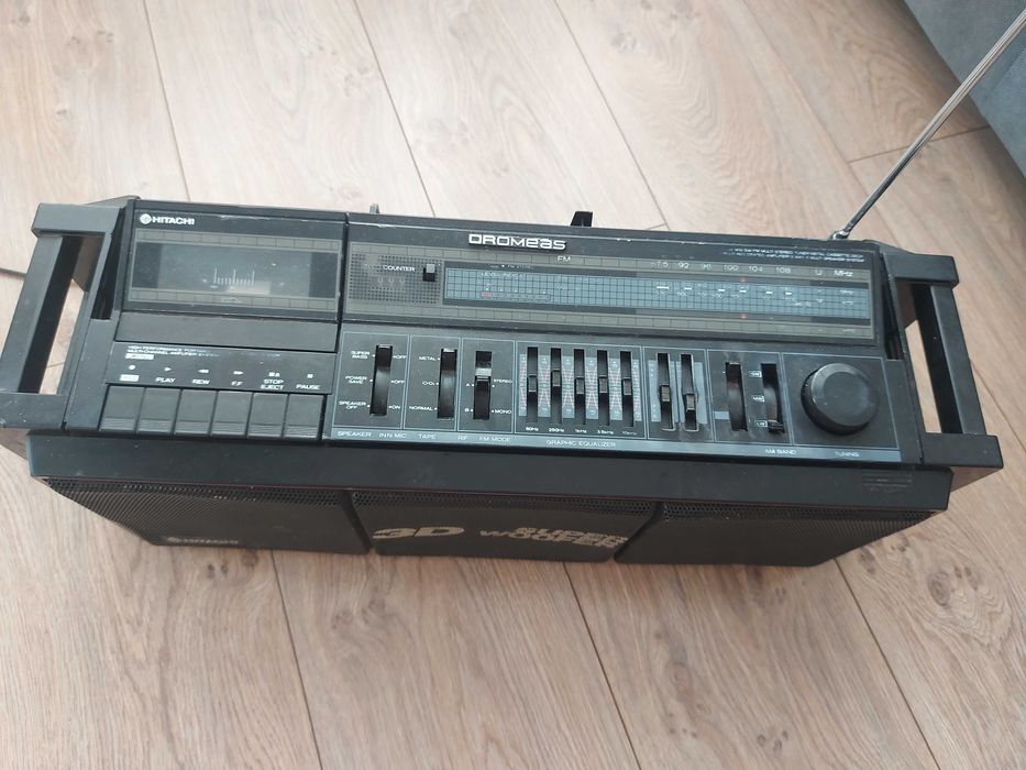 Радиокасетофон Хитачи 3d super woofer trk-7620e