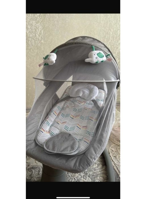 Продаеться шезлонг