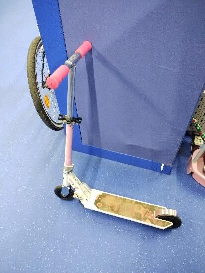 Trotinetă Mid 1 Alb-Roz - produs resigilat - (SecondHand) Decathlon