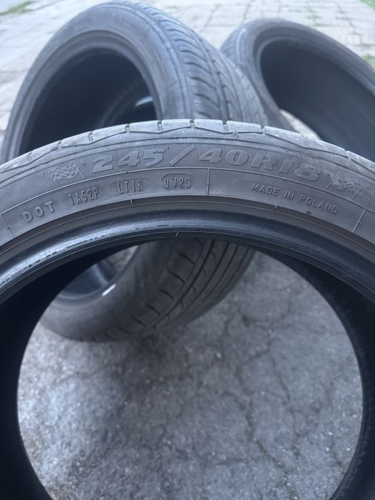 Летни гуми 245/40/18