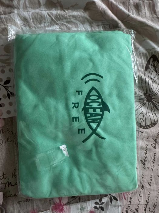 Poncho / prosop de plajă verde din microfibră cu glugă – adulti/copii