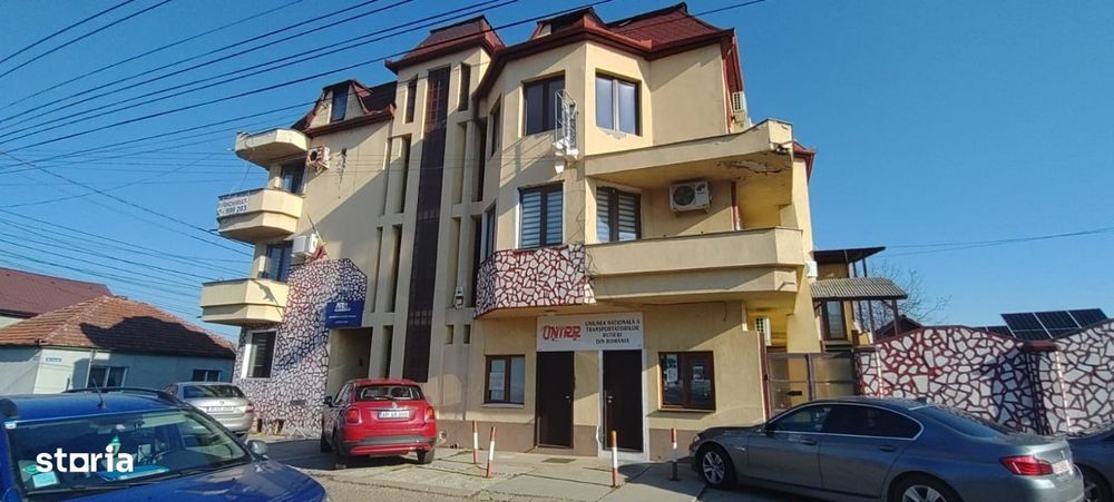 De vanzare spatiu birouri + comercial - ARAD