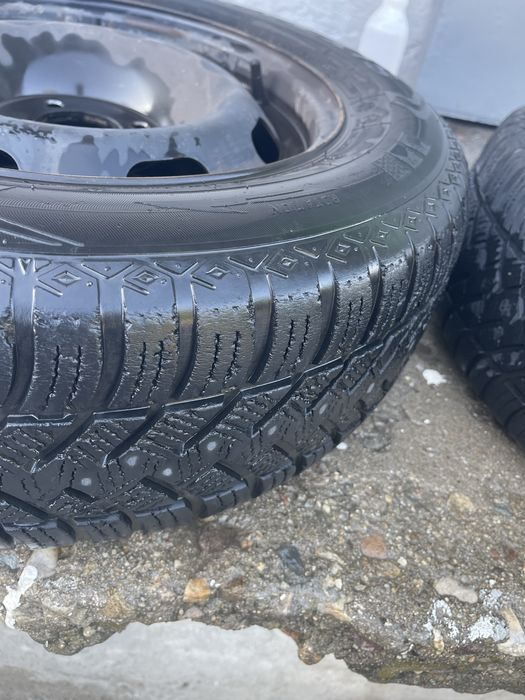 Комплект гуми Maxxis джанти тасове и болтове 195/65R15 4х108 65.1мм