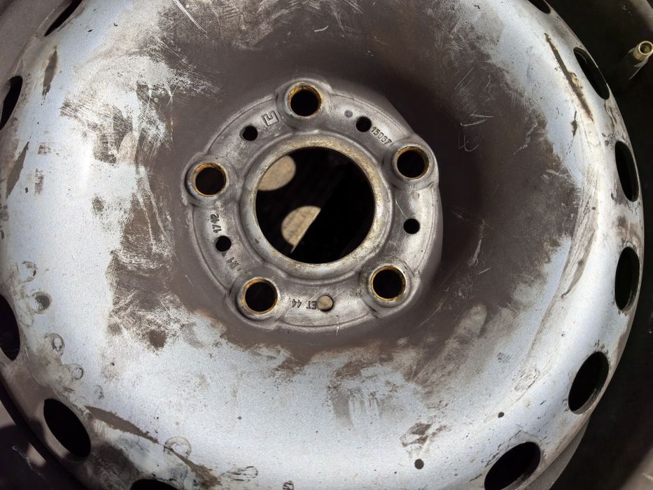 15 цола 5 х 108 мм Рено Канго / Мерцедес Цитан - 6 инча / ЕТ 44