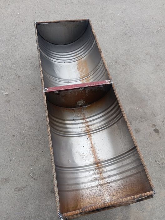 Кормушка для скота и баранов