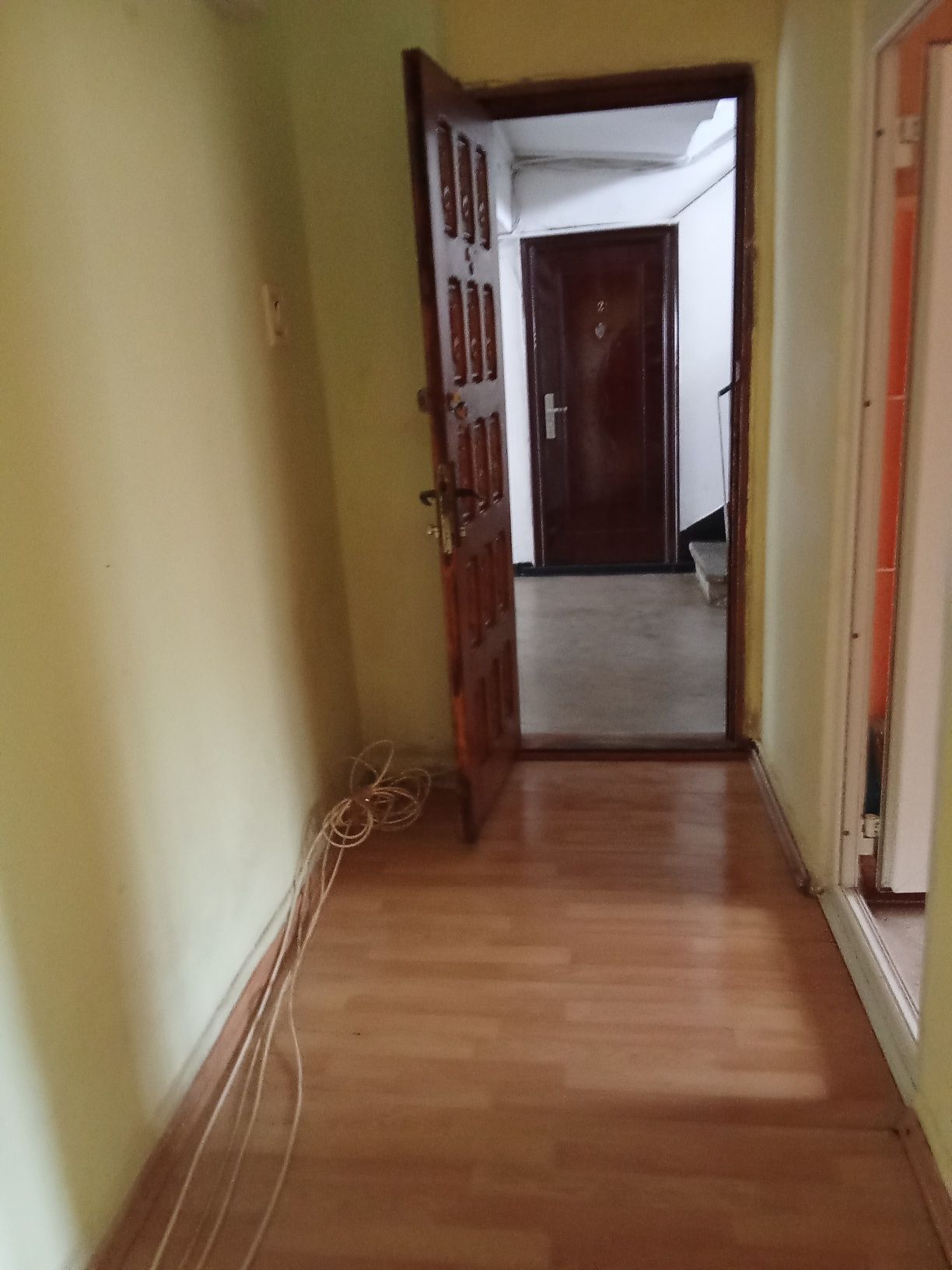 Apartament Semidecomandat Fieni Olx Ro