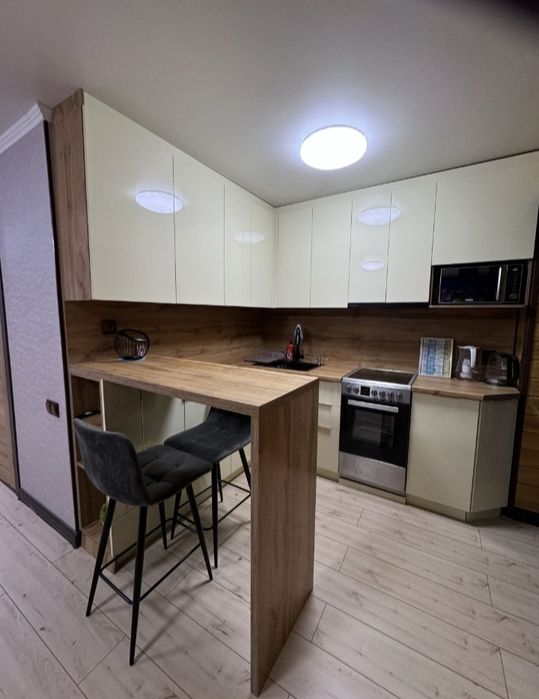 По суточно по часово