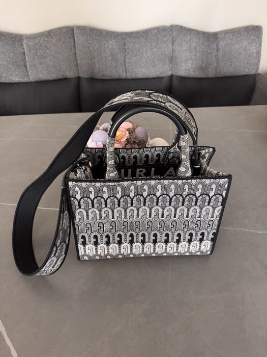 Дамска чанта Furla