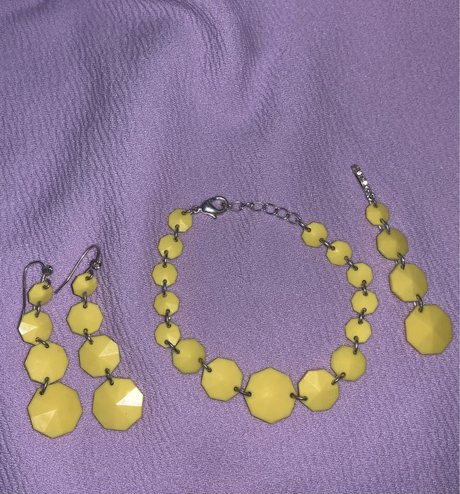 Продам комплект бижутерии