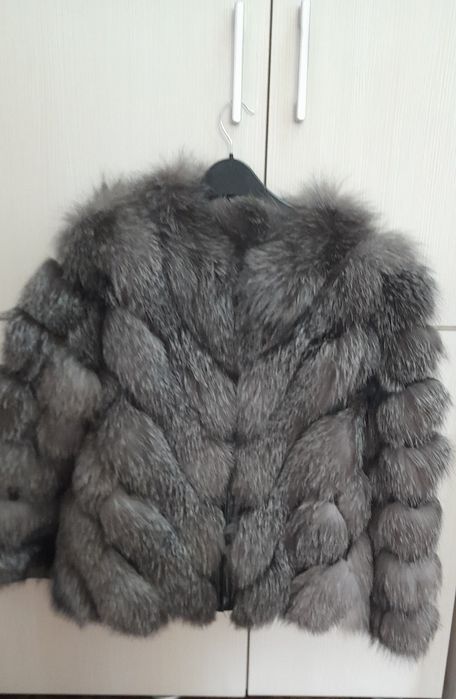 Vând haina de blana