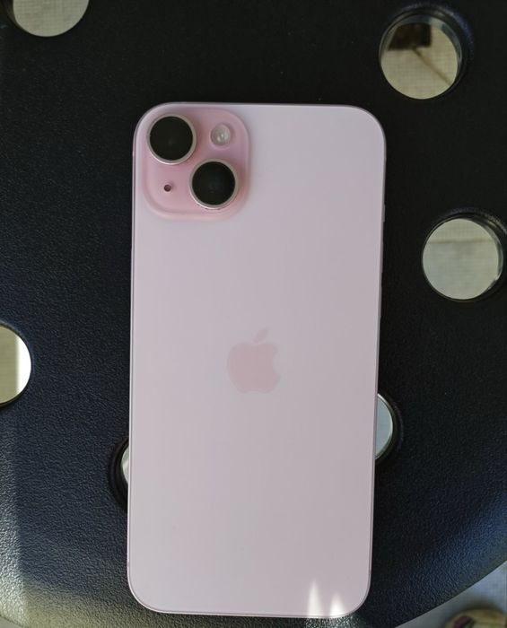 Iphone 15 plus pink