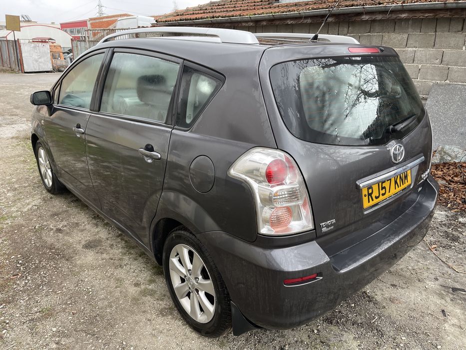 НА ЧАСТИ Корола Версо Corolla Verso 2.2D4D 136к.с 2008г.