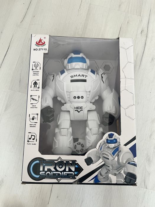 Детска играчка - Музикален Робот Iron Soldier