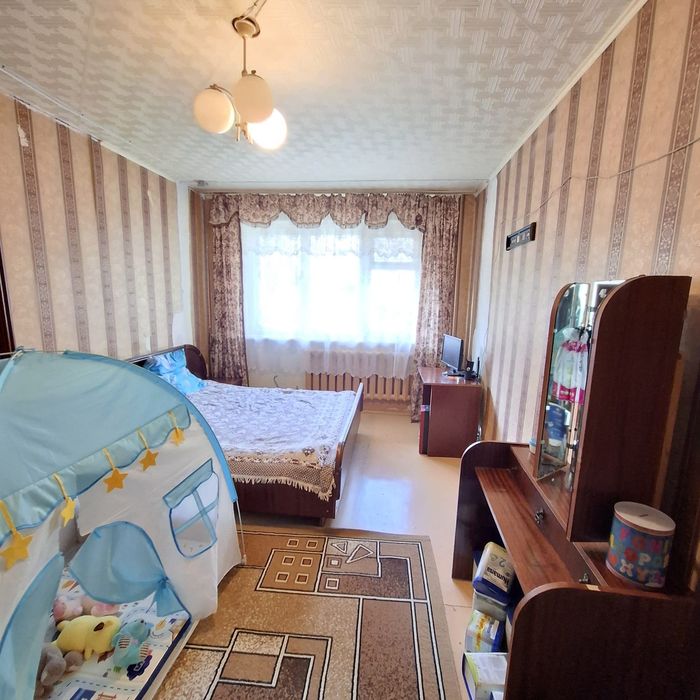 Продам 3-ком. квартиру район Океана.