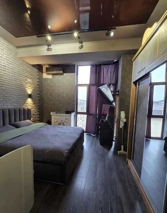 Мирзо Улугбек район Паркентский 2х ком 54.7м2 Евро ремонт мебель;