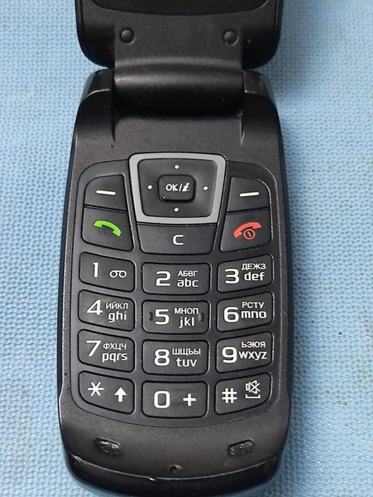 Сот телефон Самсунг