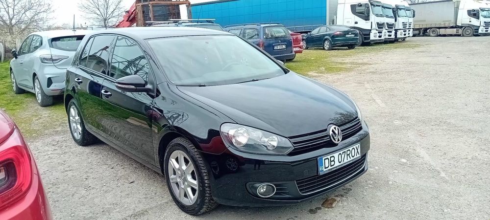 Volkswagen Golf automată