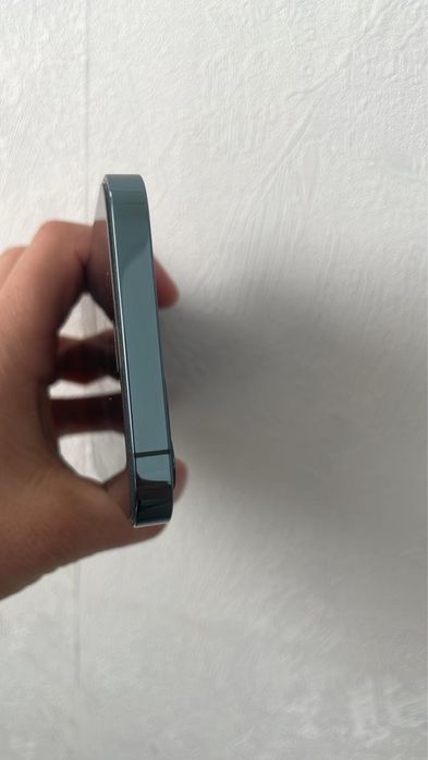 Продам Iphone 12 Pro