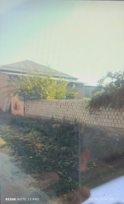 2 xonali. 6 sotixli uchaska sotiladi