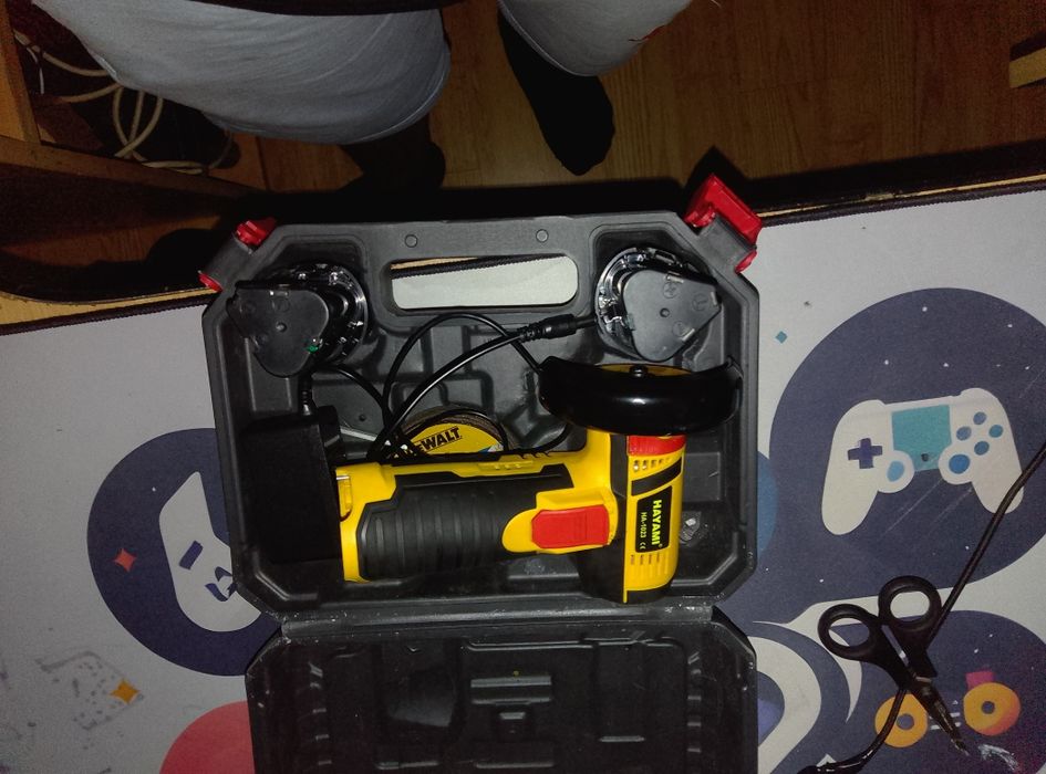 Mini Polizor Unghiular cu Acumulator 12V