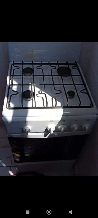 Газовая плита продам