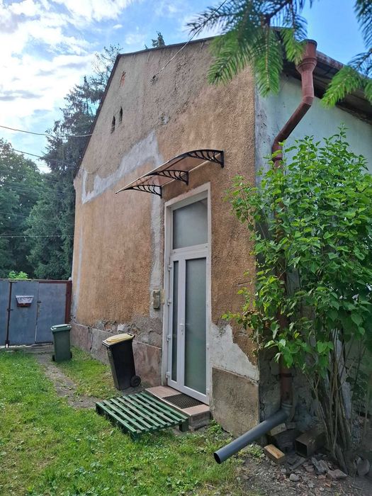 Casă părintească de vanzare. Preț 140000 Euro.