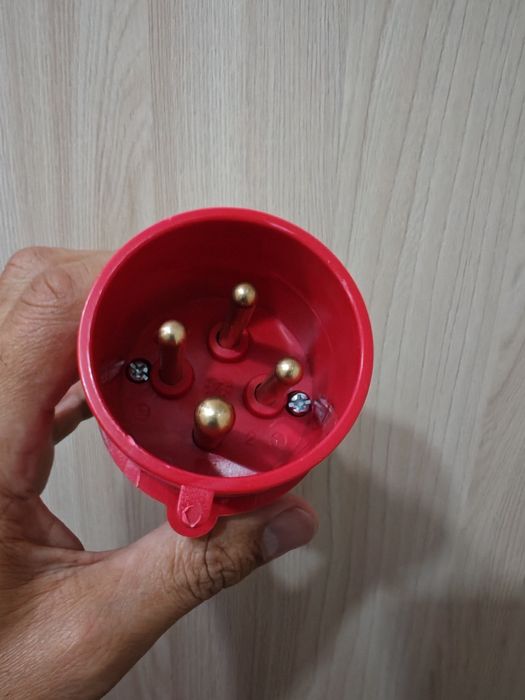 Розетка 380 Вольт + Вилка 380 Вольт