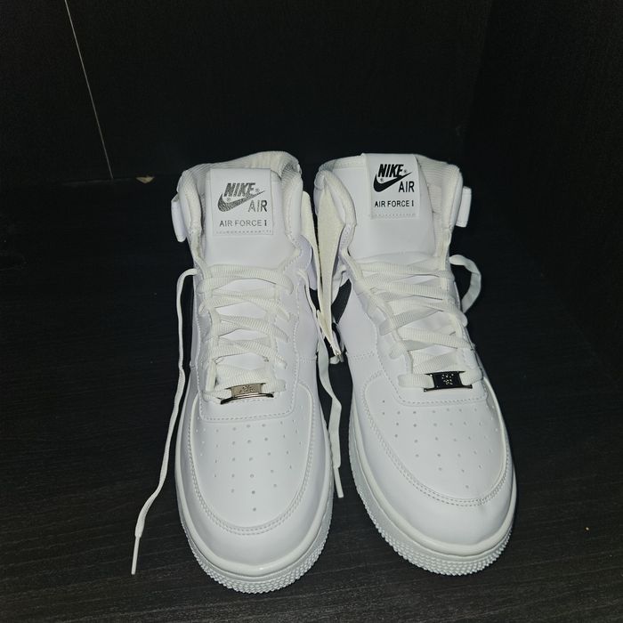 Vand ghete nike numarul 40