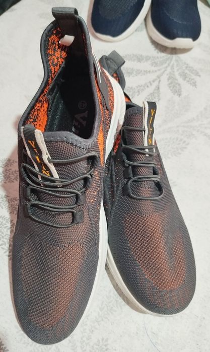 Ushbu krossovkalar erkaklar uchun !!! Кросовки!!! 45_46_47 размер!!!