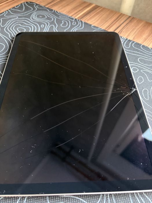 Продам ipad air2024 m2