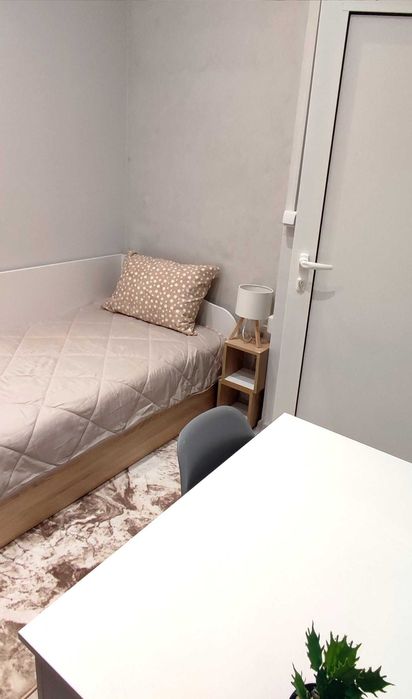 Дава се под наем Многостаен апартамент в Пловдив, Център - 112 кв.м за 561 € - Снимка #3