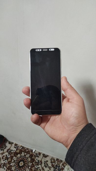 Redmi 5+ telefoni sotiladi