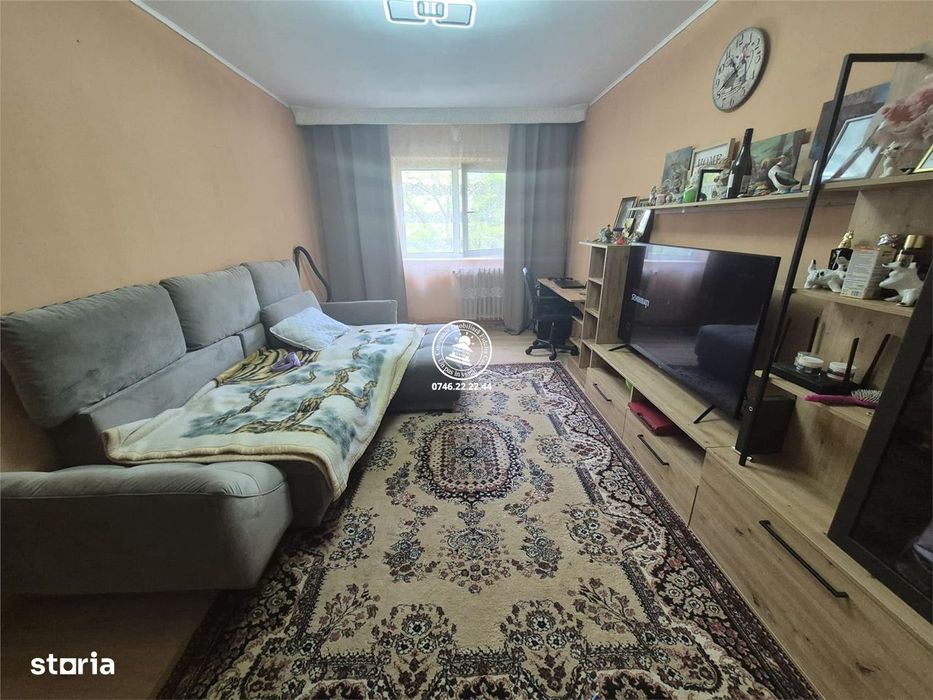 Apartament 3 camere decomandat zona Galata-Iasi
