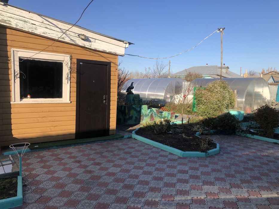 Продам дом с магазином