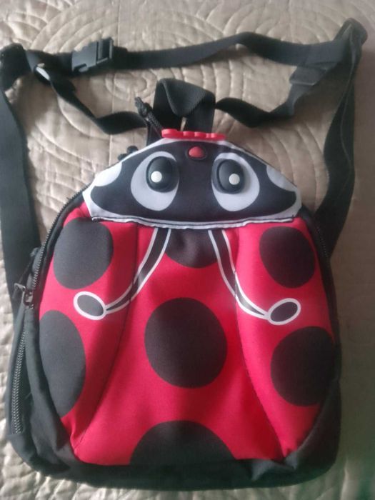 Чисто нова, супер сладурска детска раничка калинка.